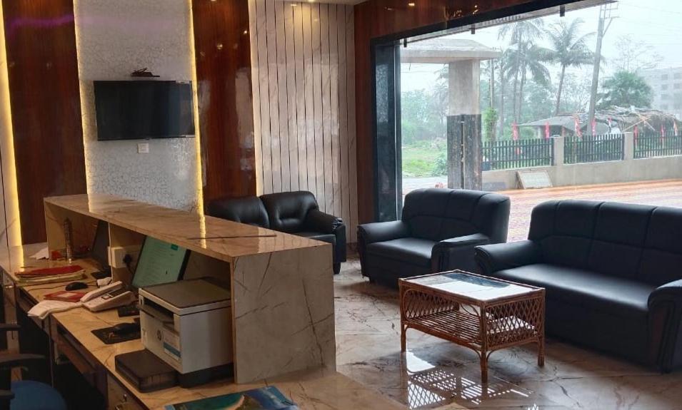 Swarnabhoomi Beach Resort 만다르모니 외부 사진