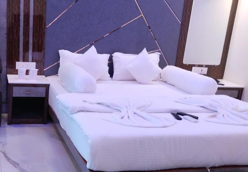 Swarnabhoomi Beach Resort 만다르모니 외부 사진