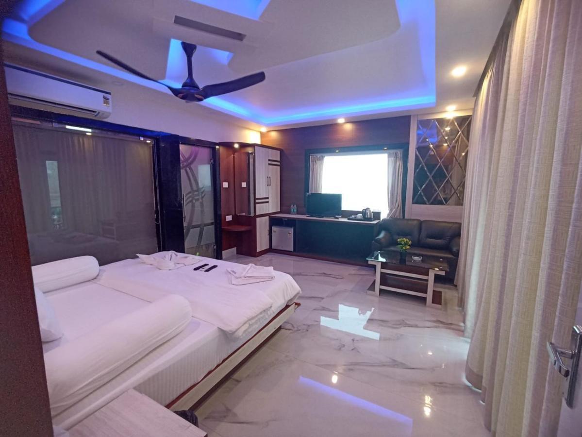 Swarnabhoomi Beach Resort 만다르모니 외부 사진