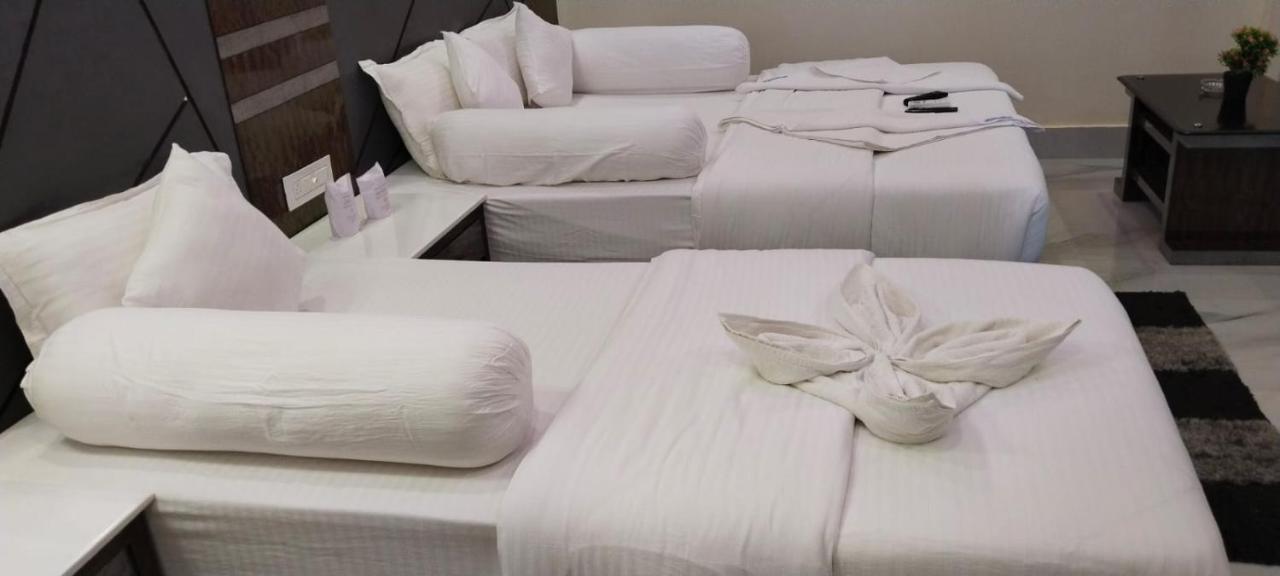 Swarnabhoomi Beach Resort 만다르모니 외부 사진